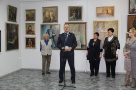 «Без времени и вне пространства»: в Волгодонске открылась выставка в честь юбилея Неумывакина